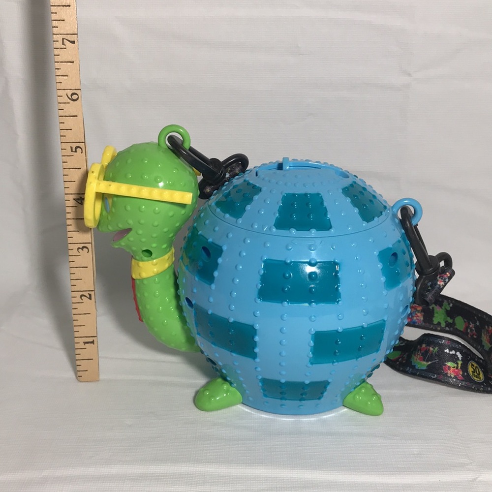 Disney Main Street Electrical Parade 50th Anniversary Turtle Sipper Cup Light Up - Picture 6 of 8